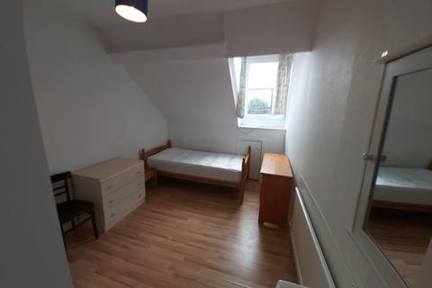 1 bedroom in a house share to rent, Wenlock Terrace, Fulford, York YO10