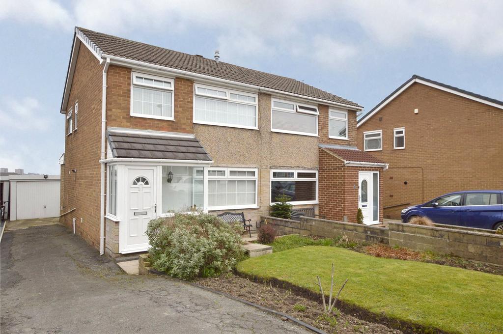 Kent Close Pudsey West Yorkshire 3 Bed Semi detached House 245 000 Kent Close Pudsey West Yorkshire 3 Bed Semi detached House 245 000