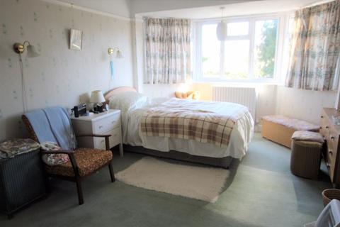 41 Dorking Road, Epsom, KT18 7JR