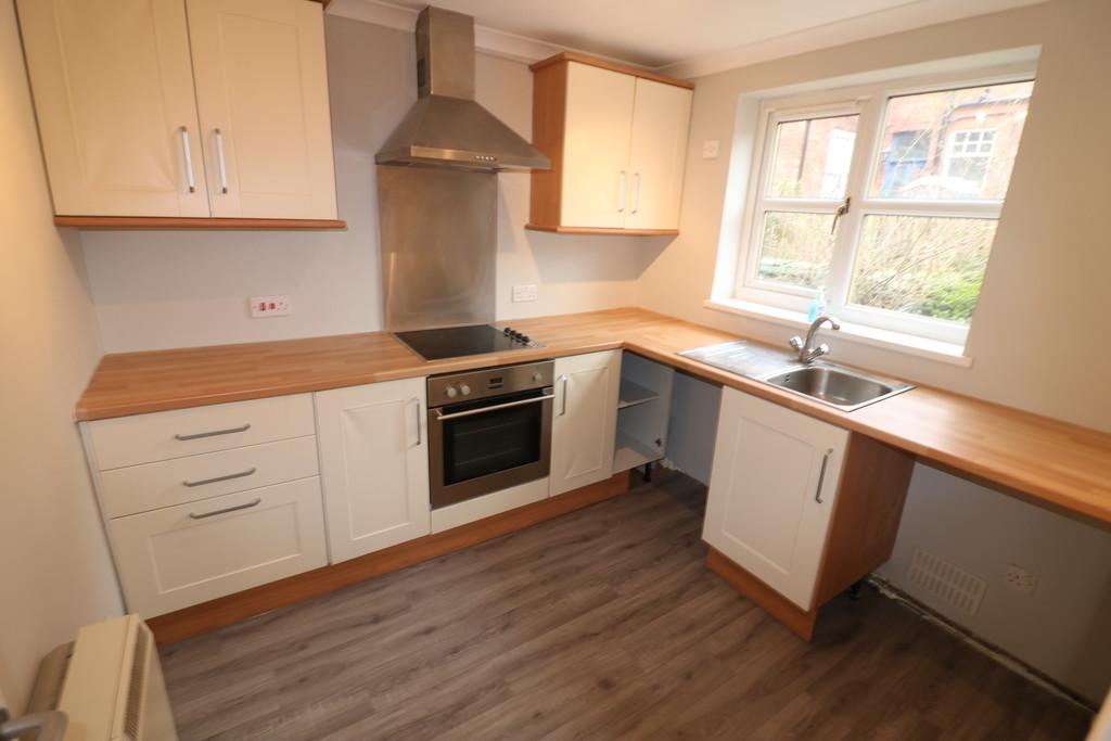 Station Road, Hessle 2 bed apartment £495 pcm (£114 pw)