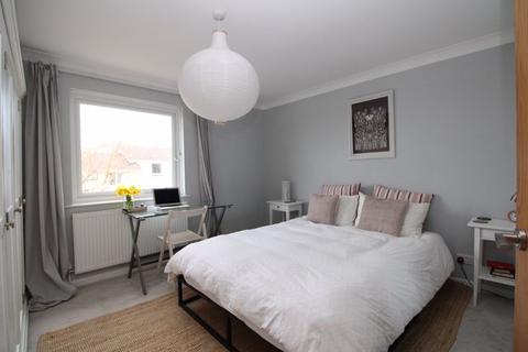 15 Halwyn Place, Truro, TR1 2LA