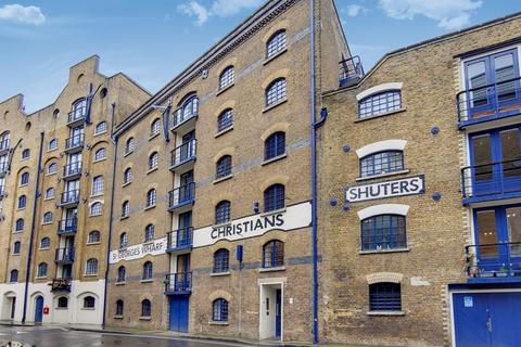 2 bedroom apartment to rent, St Georges Wharf, SE1