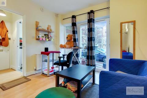 Ground floor flat for sale, Hopewell Street, Camberwell