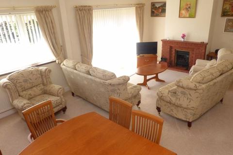 18 Barnard Road, Sutton Coldfield, B75 6AP
