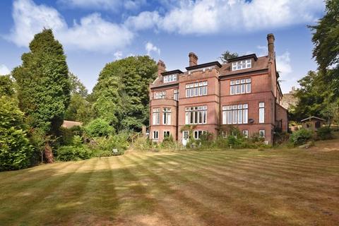 2 bedroom apartment for sale, Castle Hill, Farnham