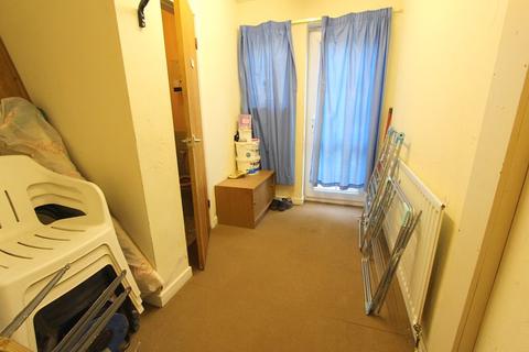 8 Cairn Drive, Walsall, WS2 0HW