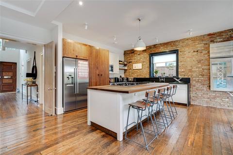 5b Hazelwood Close, London, W5 3JN