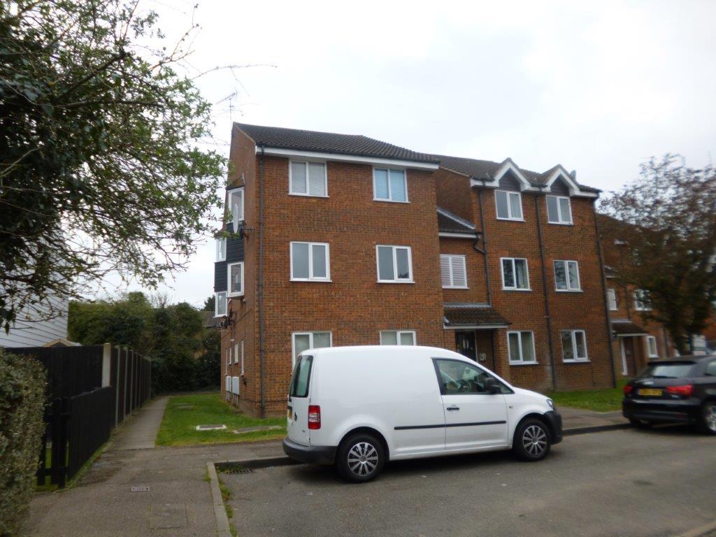 CRANLEIGH CLOSE, Cheshunt EN7 1 bed apartment £1,065 pcm (£246 pw)