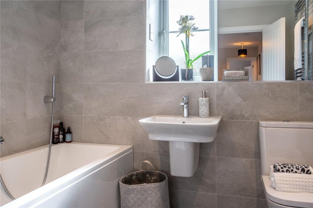 Main Bathroom