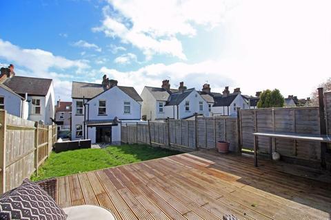 18 Churchill Road, South Croydon, CR2 6HA