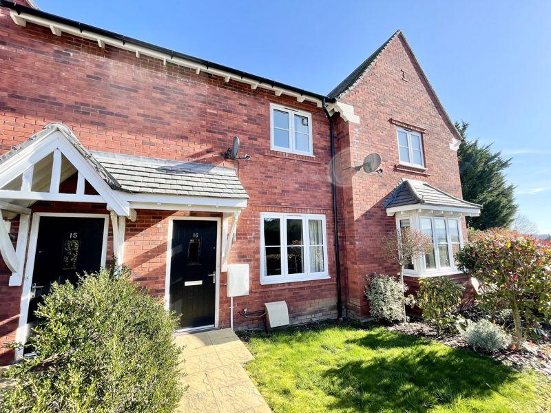 Dowling Drive, Pershore 2 bed terraced house £220,000