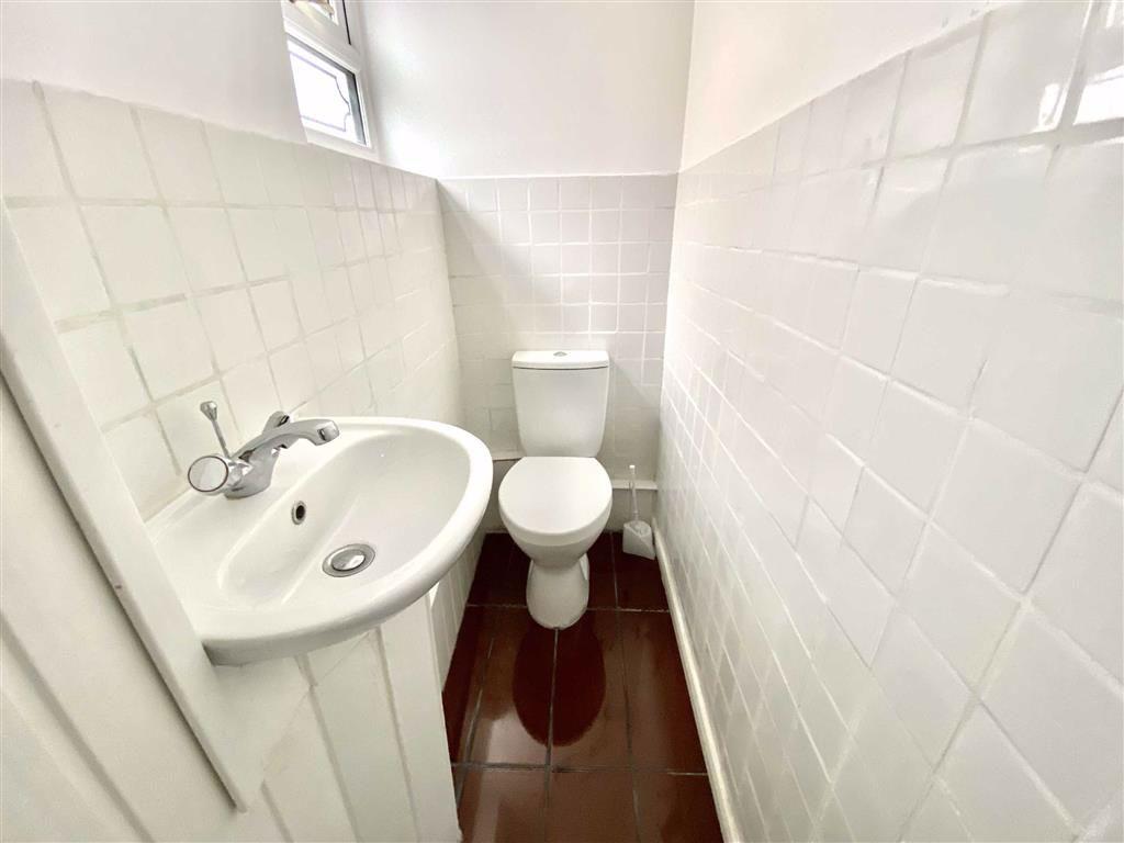 Guest Cloakroom