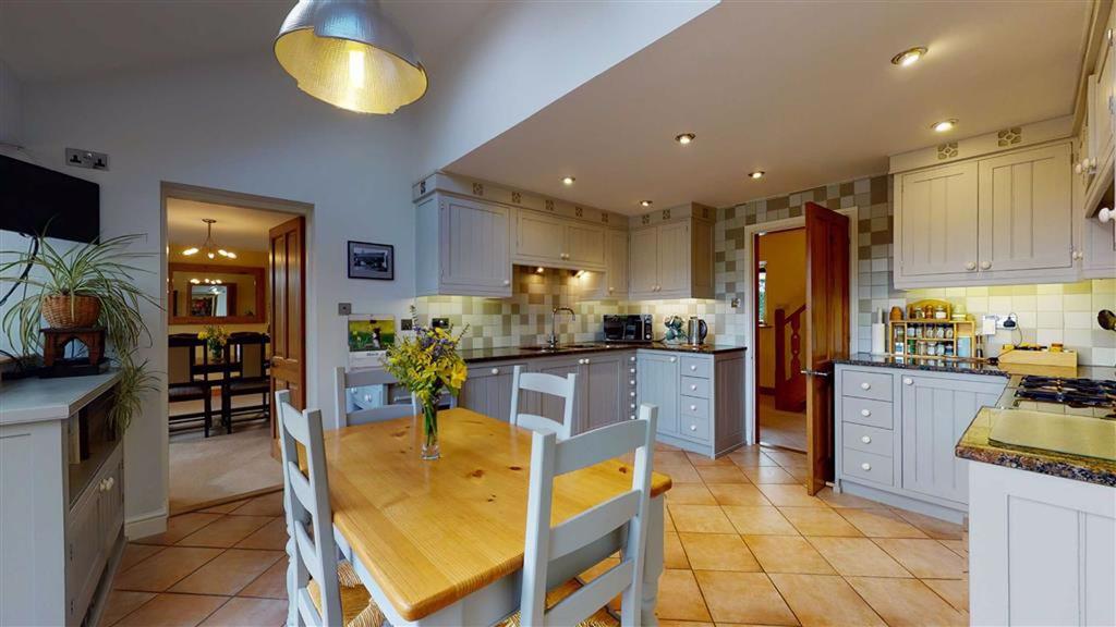 Kitchen /  Breakfast Area