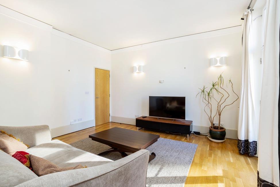 27351 moveli   artillery mansions   10 lo.jpg