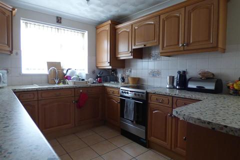 6 Gilbert Row, Northfleet, Gravesend, DA11 7ET