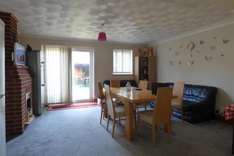 6 Gilbert Row, Northfleet, Gravesend, DA11 7ET