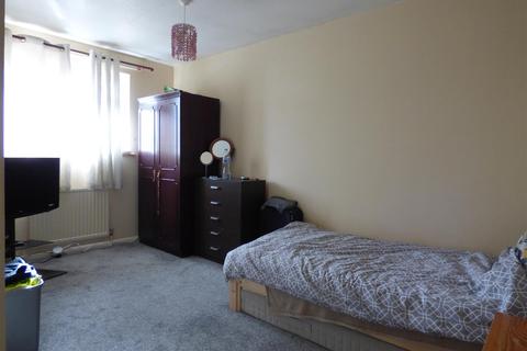 6 Gilbert Row, Northfleet, Gravesend, DA11 7ET