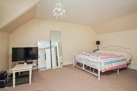 12a Beacon Road, Herne Bay, CT6 6DH