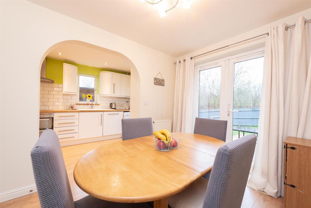 Basingfield Close, Old Basing... 3 bed link detached house £385,000