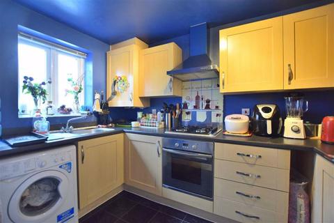 12 Wagon Way, Hempsted, Gloucester, GL2 5EY