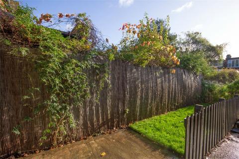 Flat 1, York House Grafton Road, London, W3 6PE