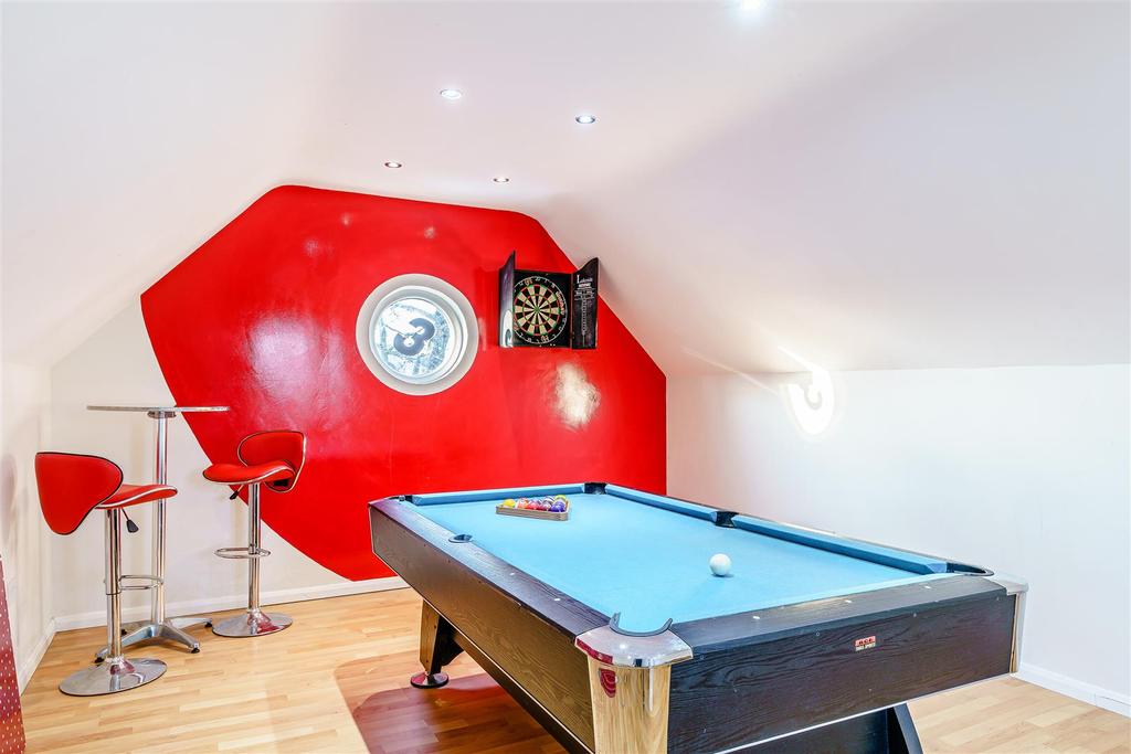 8453679-interior35.jpg