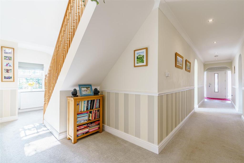 8453679-interior48.jpg