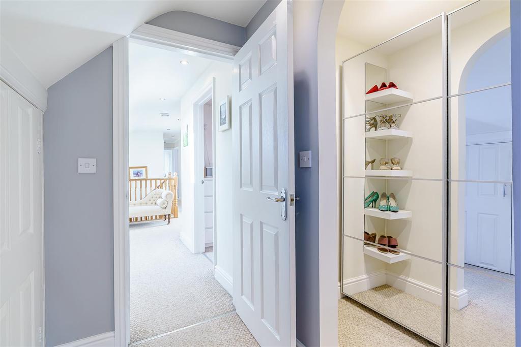 8453679-interior80.jpg
