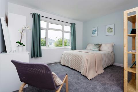 25 Elderberry Road, London, W5 4AN
