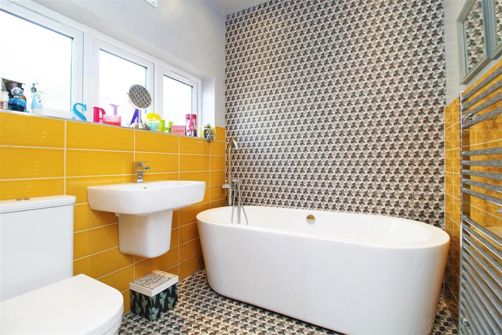 Ground Floor Bathroom