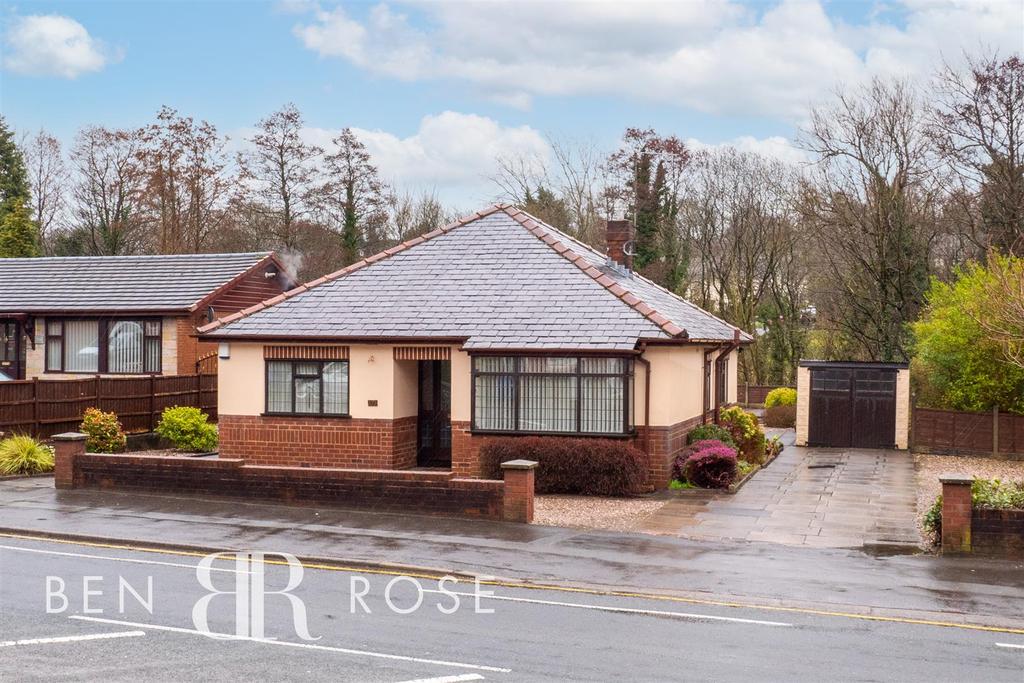 Preston Road, ClaytonLeWoods, Chorley 3 bed bungalow £229,995