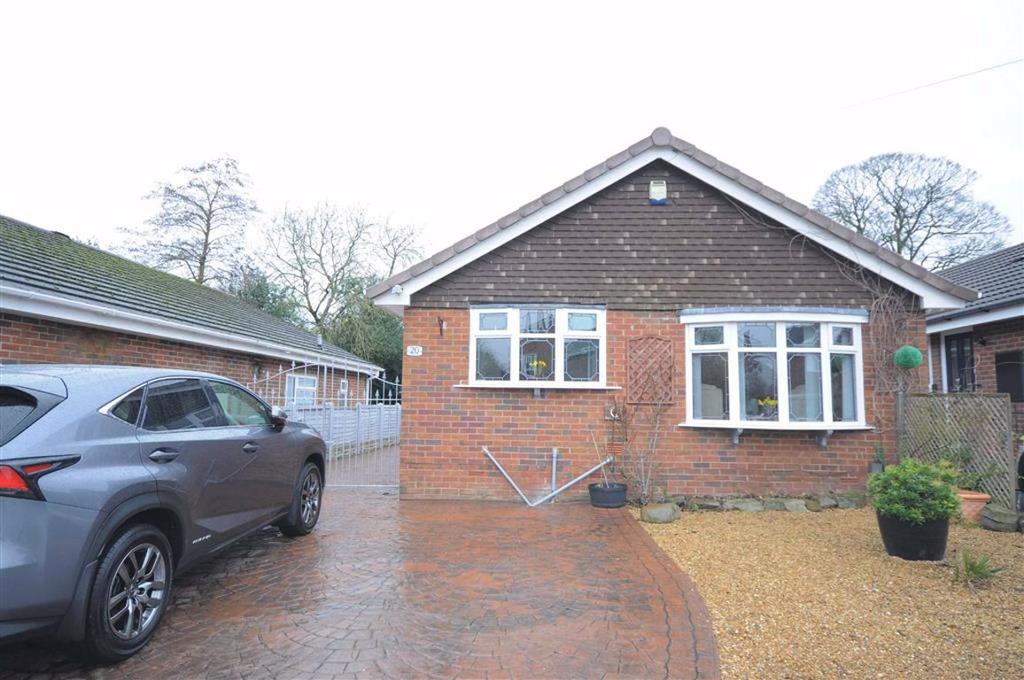 Welland Grove, Westbury Park, NewcastleunderLyme 3 bed detached bungalow £265,000