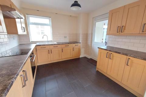 12 Barnfield Road, Stourport-on-severn, DY13 0HQ