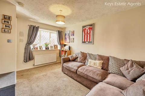 65 Copplestone Grove, Stoke-on-trent, ST3 5UD