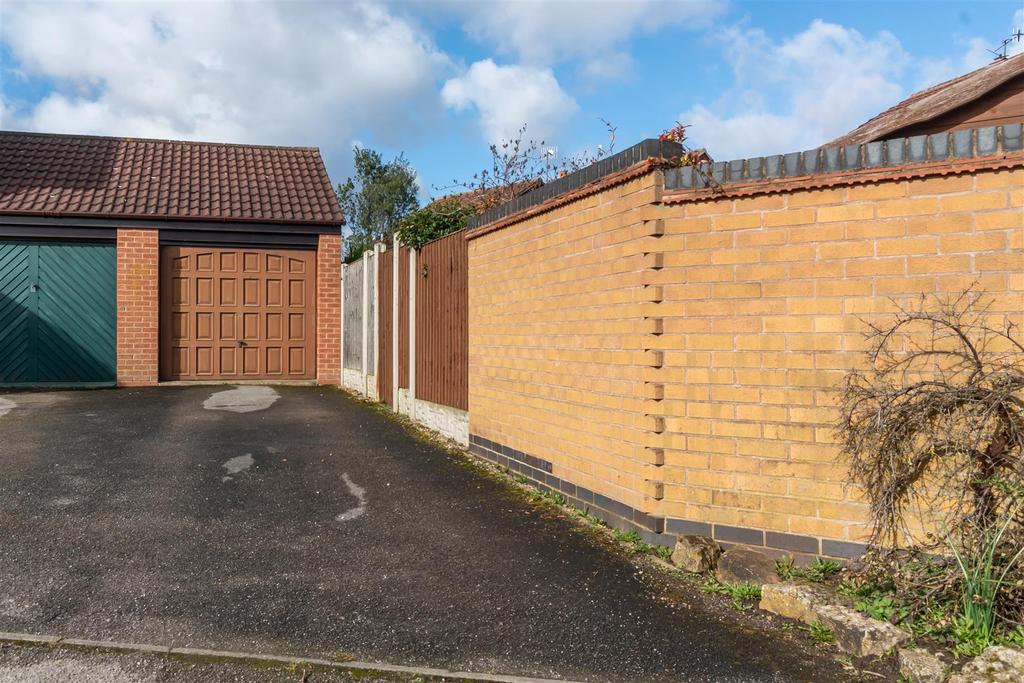 Single Garage
