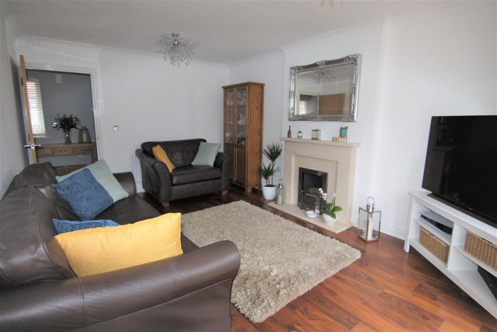 Sycamore Drive, Burgess Hill 4 bed detached house £579,950