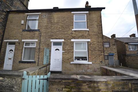 10 Knights Fold, Bradford, BD7 3DR