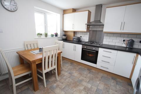 4a Abbotside Close, Bradford, BD10 8DL