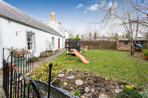 8 Bridgeton Brae, Almondbank, Perth, PH1 3JZ