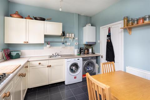 8 Bridgeton Brae, Almondbank, Perth, PH1 3JZ