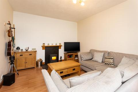 8 Bridgeton Brae, Almondbank, Perth, PH1 3JZ