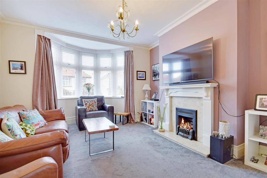 Elmsleigh Gardens, Cleadon, Sunderland 4 bed semidetached house £350,000