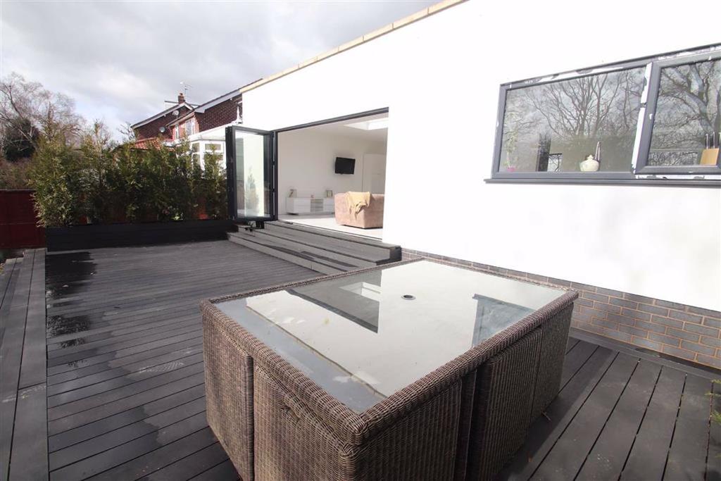 Longmeadow, Cheadle Hulme 5 bed detached house £695,000