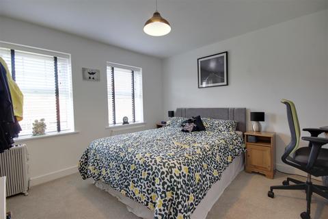 8 Rollitt Close, Anlaby, Hull, HU10 7EW