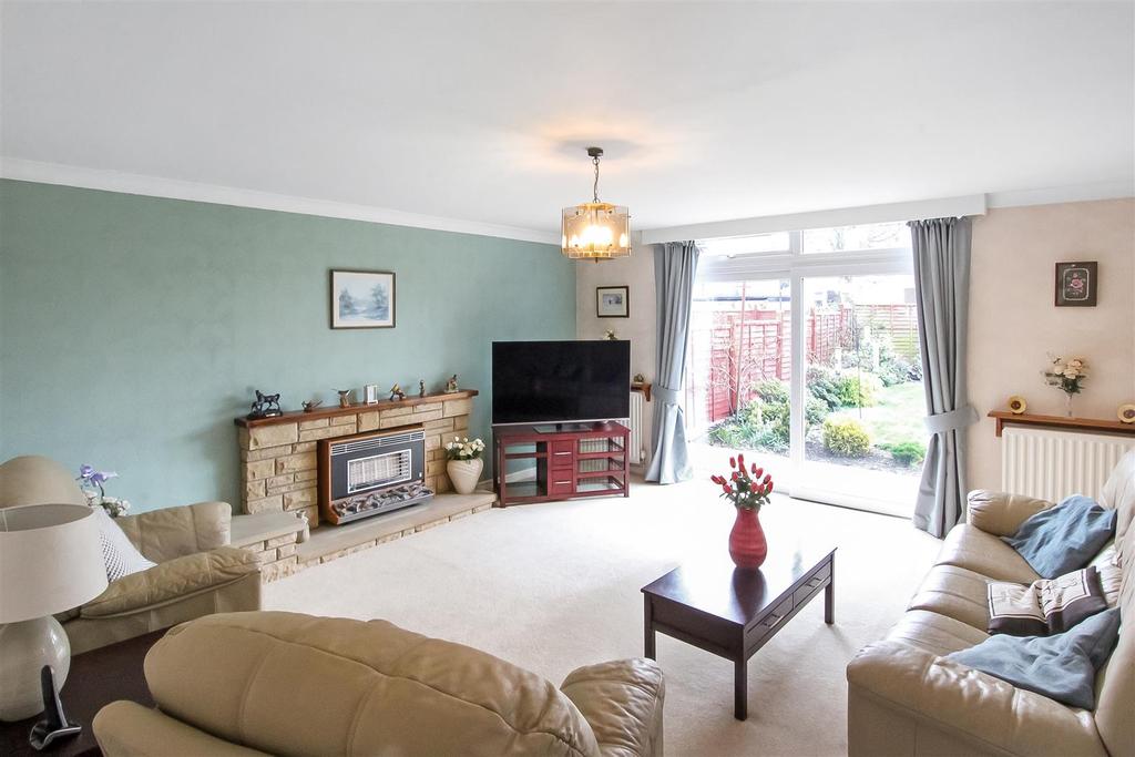 Westfield Drive, Darlington 4 bed link detached house £265,000