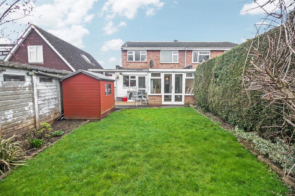Ravensdale Avenue, Leamington Spa 3 bed semidetached house £329,000