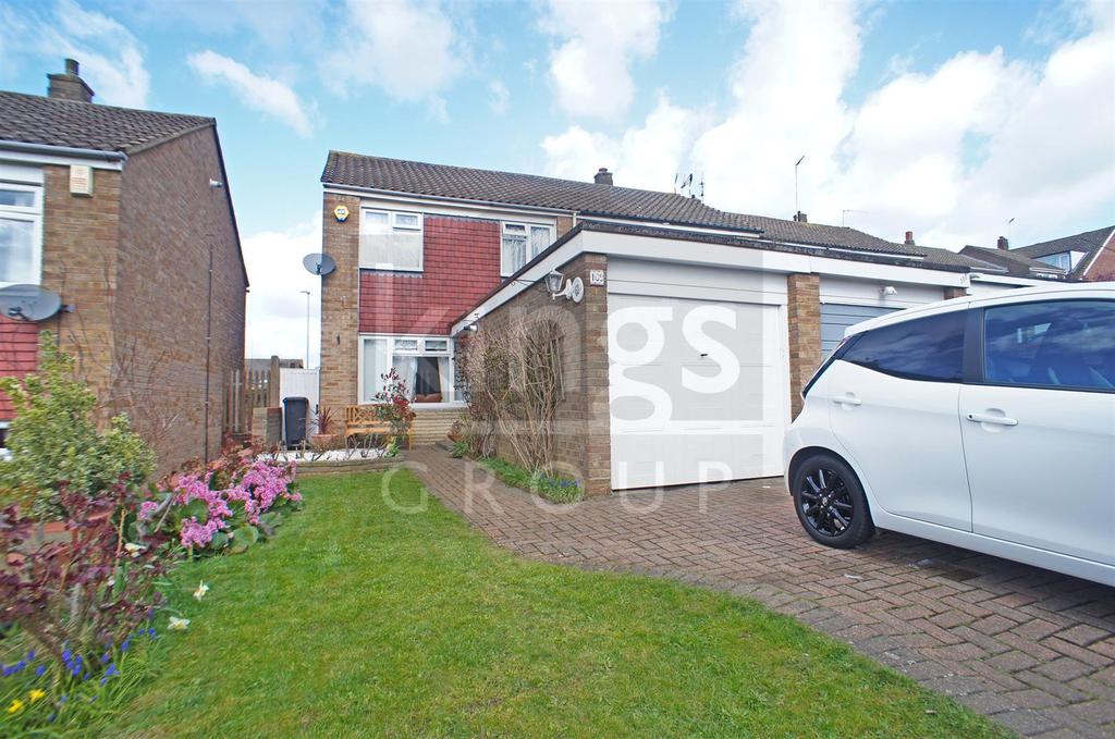 Roundhills, Waltham Abbey 3 bed semidetached house £365,000