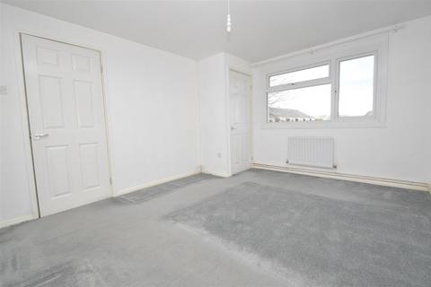 3 Appledore Close, Eastbourne, BN23 7JF
