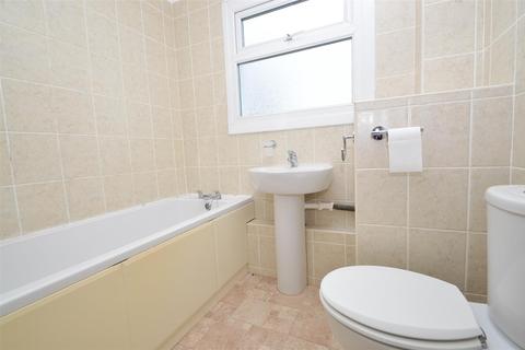 3 Appledore Close, Eastbourne, BN23 7JF