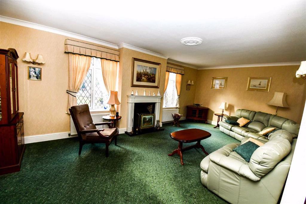Beverley Road, Anlaby, East Riding Of Yorkshire 3 bed semidetached